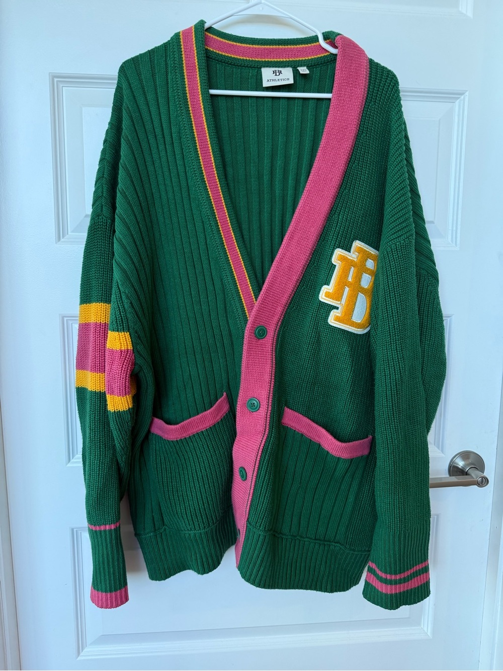 BANANA REPUBLIC ATHLETICS Varsity Cardigan
Sweater Green Pink - Picture 5 of 9